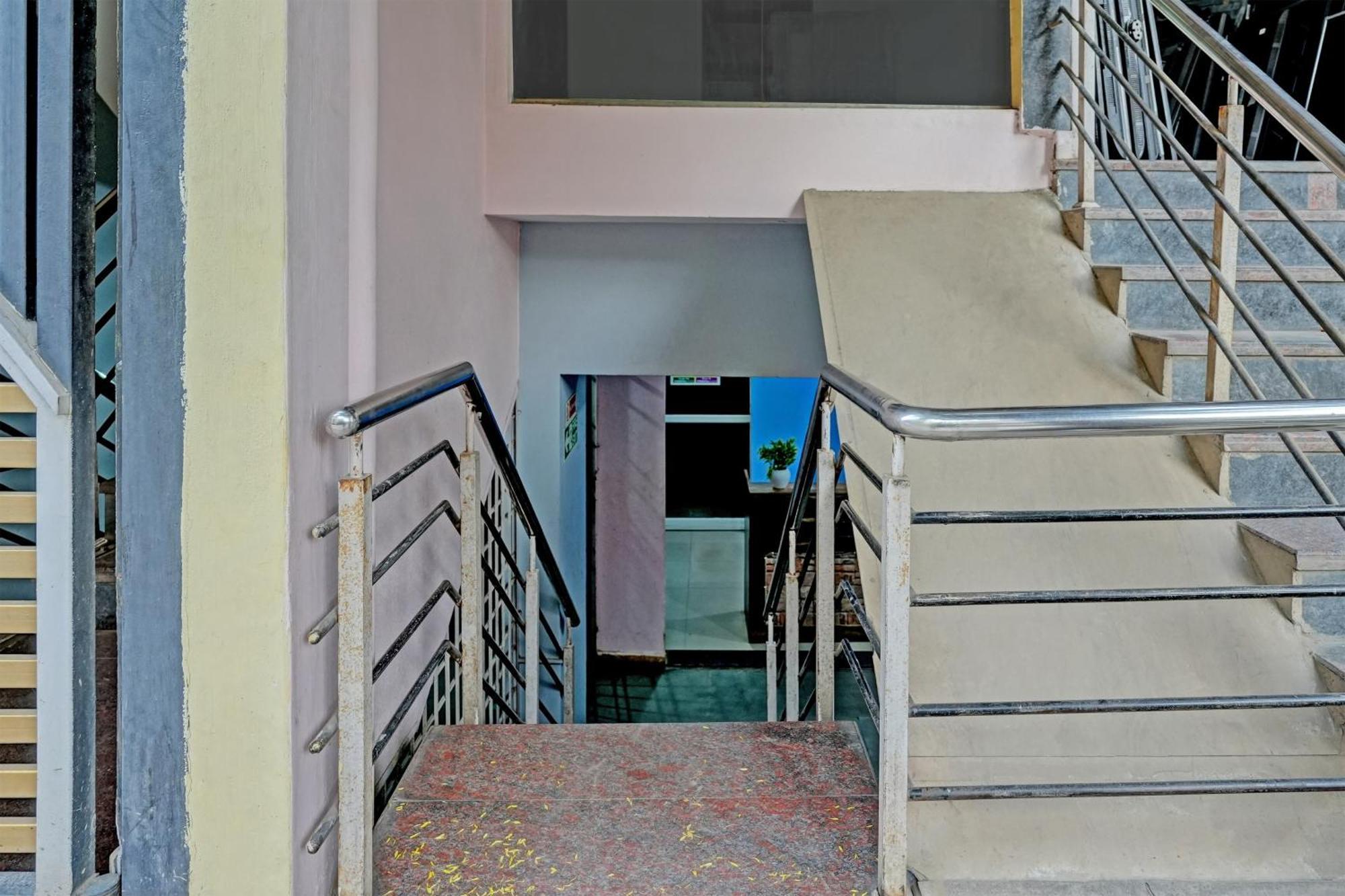 Hotel O Skylark Service Apartment Бангалор Екстериор снимка