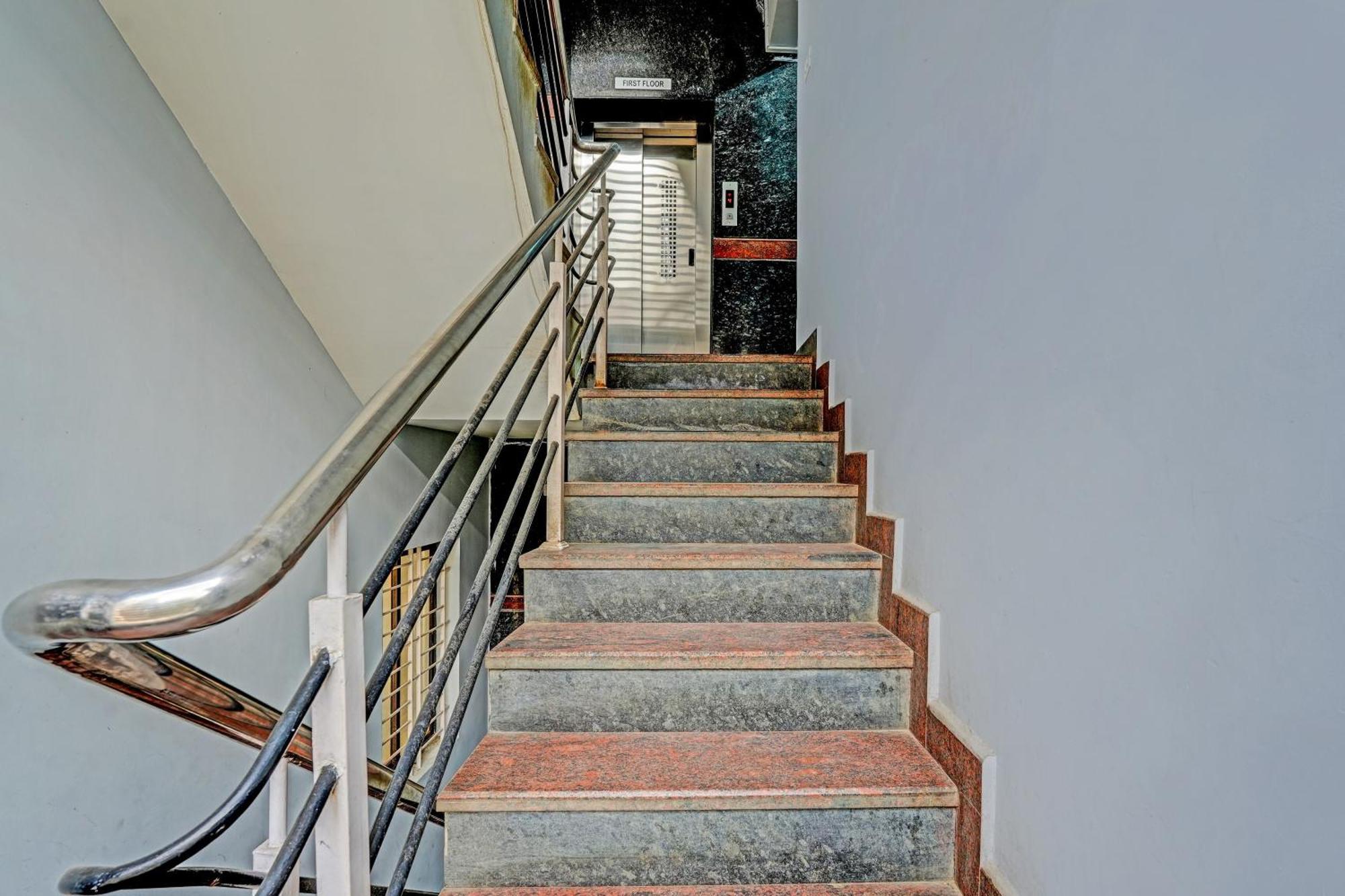 Hotel O Skylark Service Apartment Бангалор Екстериор снимка